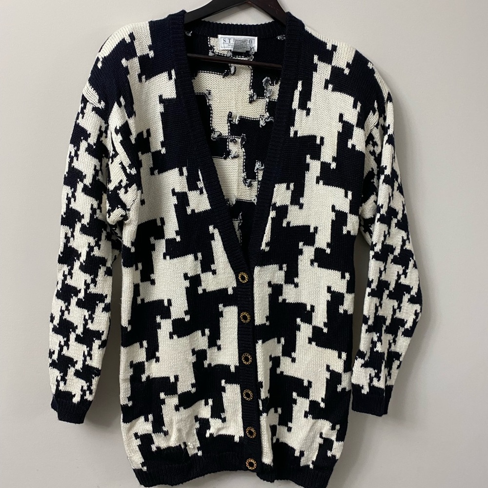 Oversized Cardigan Black & White
